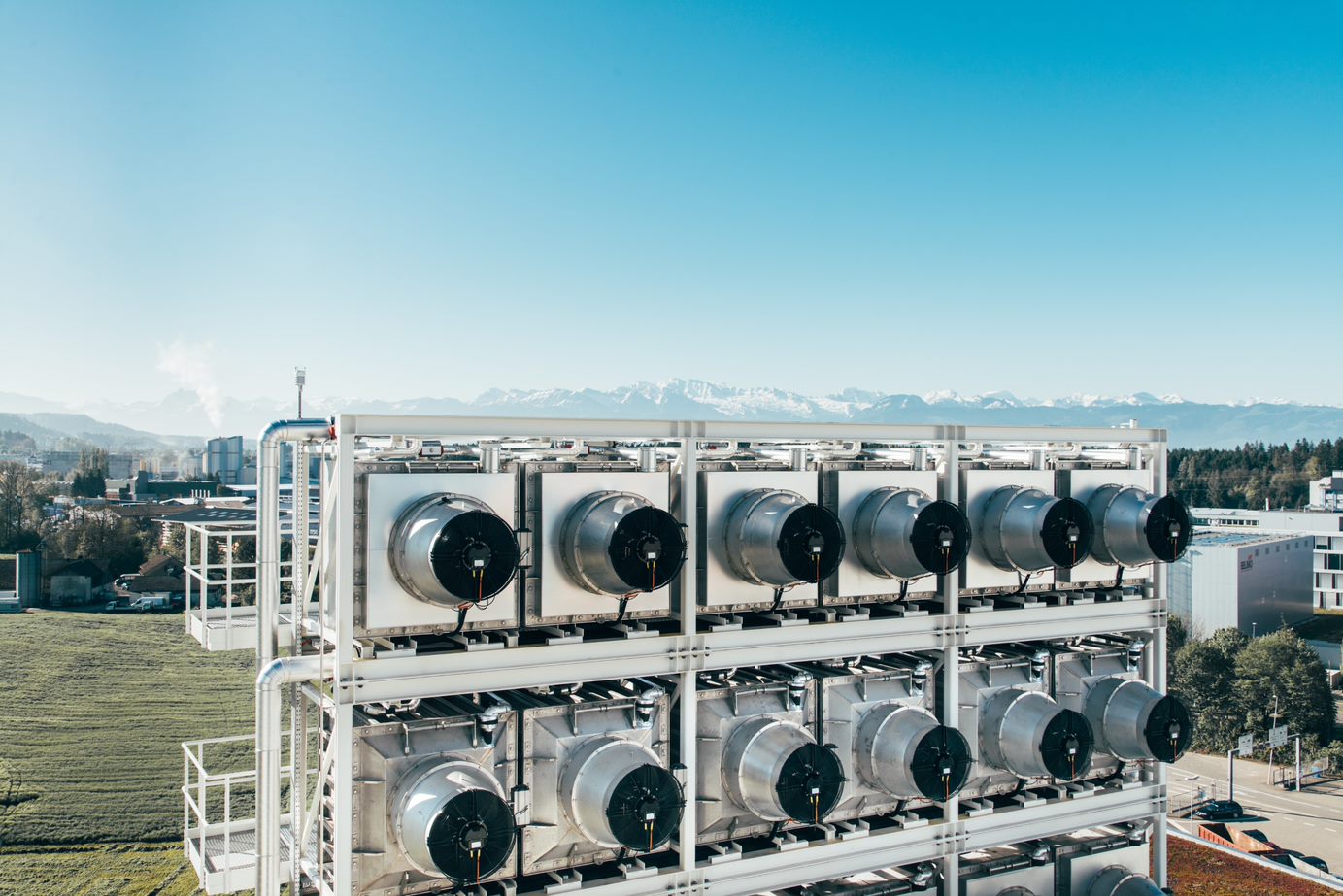 空気中のCO2を回収して岩石に! image