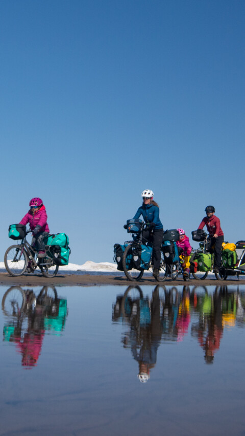 Swiss Adventurer Family touring Japan image
