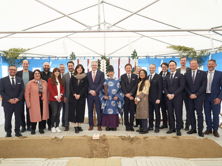 スイスパビリオンの起工式 image